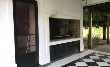 EXCELENTE CASA