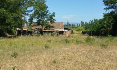 SE VENDE CASA CON TERRENO AMPLIO, EN SEMILLERO, YERBAS BUENAS.