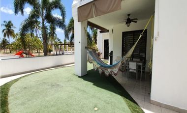SE ALQUILA APARTAMENTO EN SAN CARLOS, VISTA MAR PH ISLAMAR