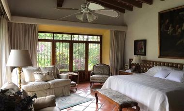 Fina residencia estilo Cuernavaca 1 Nivel