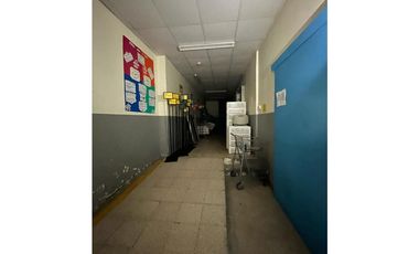 SE ALQUILA LOCAL EN VIA PRINCIPAL 12 DE OCTUBRE