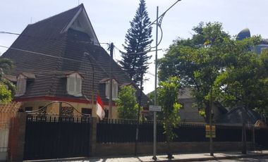 Rumah disewakan di RW 01, Darmo, Wonokromo, Surabaya, Jawa Timur