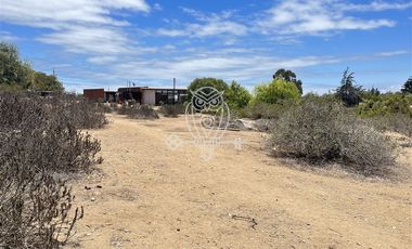 Parcela con casa en venta 3D 2B en Guanaqueros Coquimbo