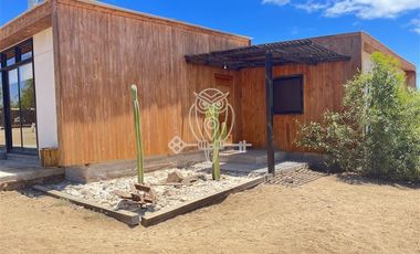 Parcela con casa en venta 3D 2B en Guanaqueros Coquimbo