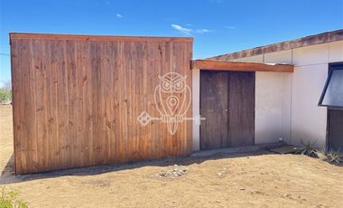 Parcela con casa en venta 3D 2B en Guanaqueros Coquimbo