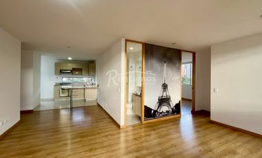 apartamento en arriendo en el esmeraldal. Cod A776269