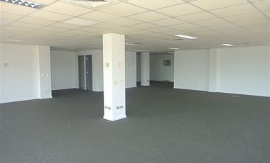 Oficina en Arriendo en Vitacura / Luis Pasteur