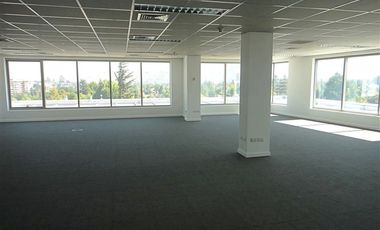 Oficina en Arriendo en Vitacura / Luis Pasteur