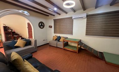 VENTA CASA  CENTENARIO CON PISCINA REMODELADA (JLR)