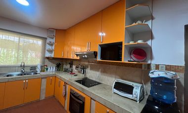 VENTA CASA  CENTENARIO CON PISCINA REMODELADA (JLR)