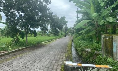 RUMAH MURAH DI LOKASI BERKEMBANG SLEMAN, ADA KOLAM RENANG