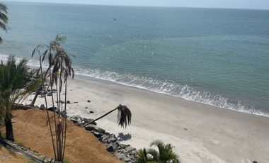 Punta Barco casa en venta frente al mar