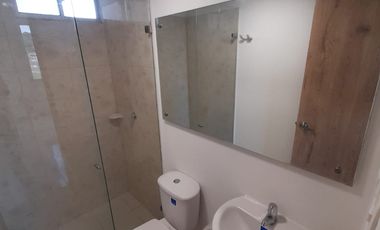 apartamento en arriendo en prados del este. Cod A1011