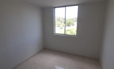 apartamento en arriendo en prados del este. Cod A1011