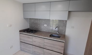 apartamento en arriendo en prados del este. Cod A1011