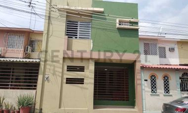 Casa en venta en Mucho Lote 1, Norte de Guayaquil. EliC.