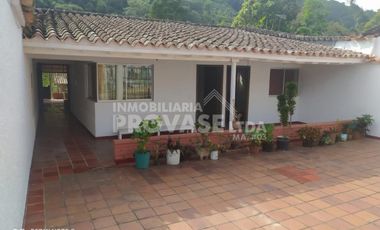 casa en venta en centro. Cod V102474