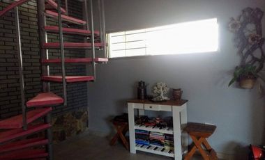 CASA IMPECABLE, COMODA A UNA CUADRA DE AV. GALICIA - SANTA FE