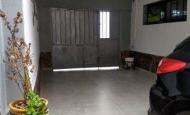 CASA IMPECABLE, COMODA A UNA CUADRA DE AV. GALICIA - SANTA FE