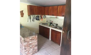 SE VENDE CASA EN LAS LAJAS DE CHAME $230,000