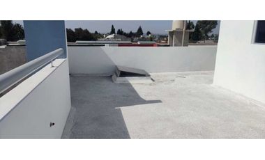 Estrena casa cerca del CV la Trinidad Amaxac de guerrero. Tlx