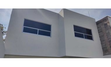 Estrena casa cerca del CV la Trinidad Amaxac de guerrero. Tlx