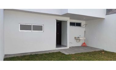 Estrena casa cerca del CV la Trinidad Amaxac de guerrero. Tlx