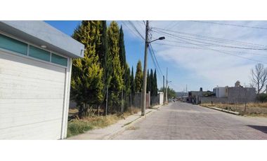 Estrena casa cerca del CV la Trinidad Amaxac de guerrero. Tlx