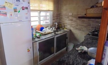 OPORTUNIDAD CHALET 3 AMBIENTES + 2 DEPTOS 2 AMB - ZONA NORTE-CON GAS NATURAL
