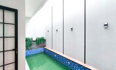 Rumah 3 Lt SHM 10 Mnt ke Siloam Hospitals Kebon Jeruk Siap KPR J-41268