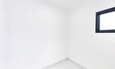 Rumah 3 Lt SHM 10 Mnt ke Siloam Hospitals Kebon Jeruk Siap KPR J-41268