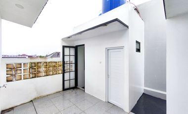 Rumah 3 Lt SHM 10 Mnt ke Siloam Hospitals Kebon Jeruk Siap KPR J-41268