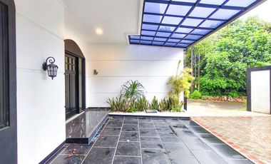 Rumah 3 Lt SHM 10 Mnt ke Siloam Hospitals Kebon Jeruk Siap KPR J-41268