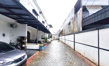 Rumah 3 Lt SHM 10 Mnt ke Siloam Hospitals Kebon Jeruk Siap KPR J-41268