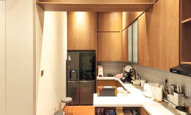 Rumah 3 Lt SHM 10 Mnt ke Siloam Hospitals Kebon Jeruk Siap KPR J-41268