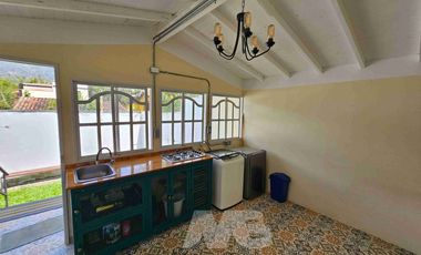 finca en arriendo en girardota. Cod A54435