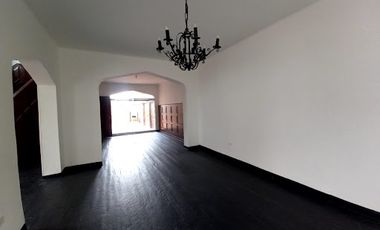 ARRIENDO de CASAS en BOGOTA