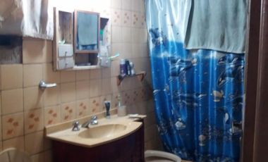DEOCARE PROPIEDADES VENTA DE CASA DE 5 AMBIENTES CON PATIO GARAGE Y FONDO VILLA MADERO