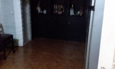 DEOCARE PROPIEDADES VENTA DE CASA DE 5 AMBIENTES CON PATIO GARAGE Y FONDO VILLA MADERO