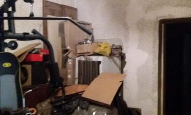 DEOCARE PROPIEDADES VENTA DE CASA DE 5 AMBIENTES CON PATIO GARAGE Y FONDO VILLA MADERO