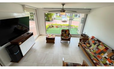 VENDO CASA EN CONJUNTO A PUERTA CERRADA
