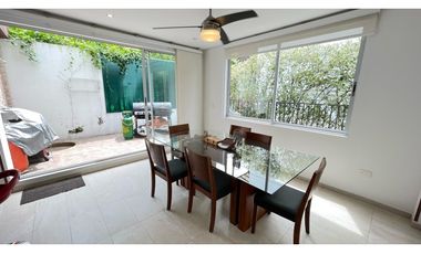 VENDO CASA EN CONJUNTO A PUERTA CERRADA