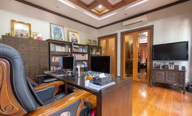 Unique Thai Bali style villa on a land of 1600 Sqm in Bangkok, Thailand