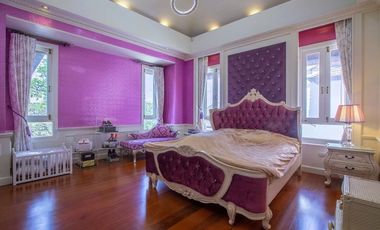 Unique Thai Bali style villa on a land of 1600 Sqm in Bangkok, Thailand