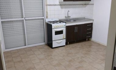 VENTA 2 PH DE DOS AMBIENTES EN PLANTA ALTA, VILLA BALLESTER