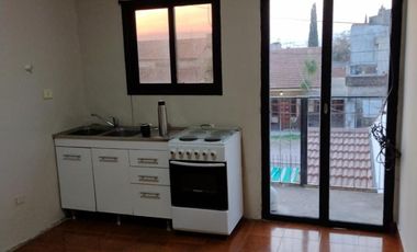 VENTA 2 PH DE DOS AMBIENTES EN PLANTA ALTA, VILLA BALLESTER
