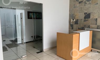 Venta de Edificio de Oficinas con 3 niveles en calle Madero, Col. María de la Piedad, Coatzacoalcos, Ver.