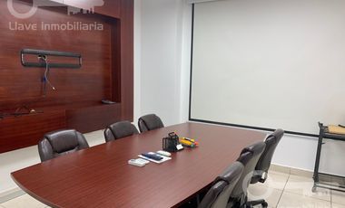 Venta de Edificio de Oficinas con 3 niveles en calle Madero, Col. María de la Piedad, Coatzacoalcos, Ver.