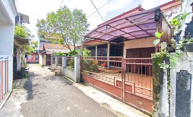 Rumah Luas 1 Menit ke Living Plaza Pamulang 2 Lantai Siap KPR J-45317