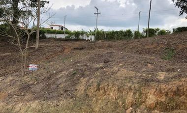 Venta o permuta de parcelas en conjunto  cazadores resort